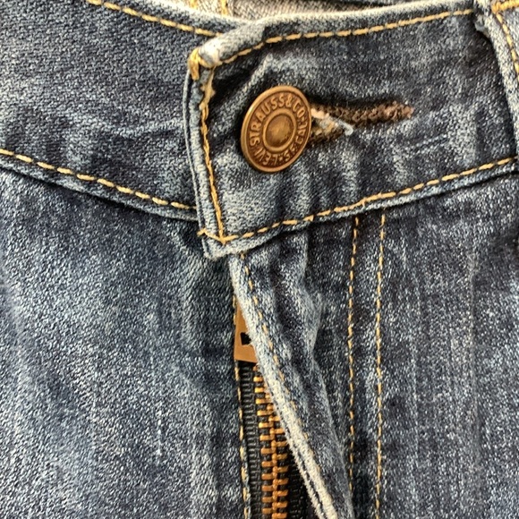 Men’s Levi’s 513 Dark Denim Jeans Size 33x32 EUC - Picture 6 of 7